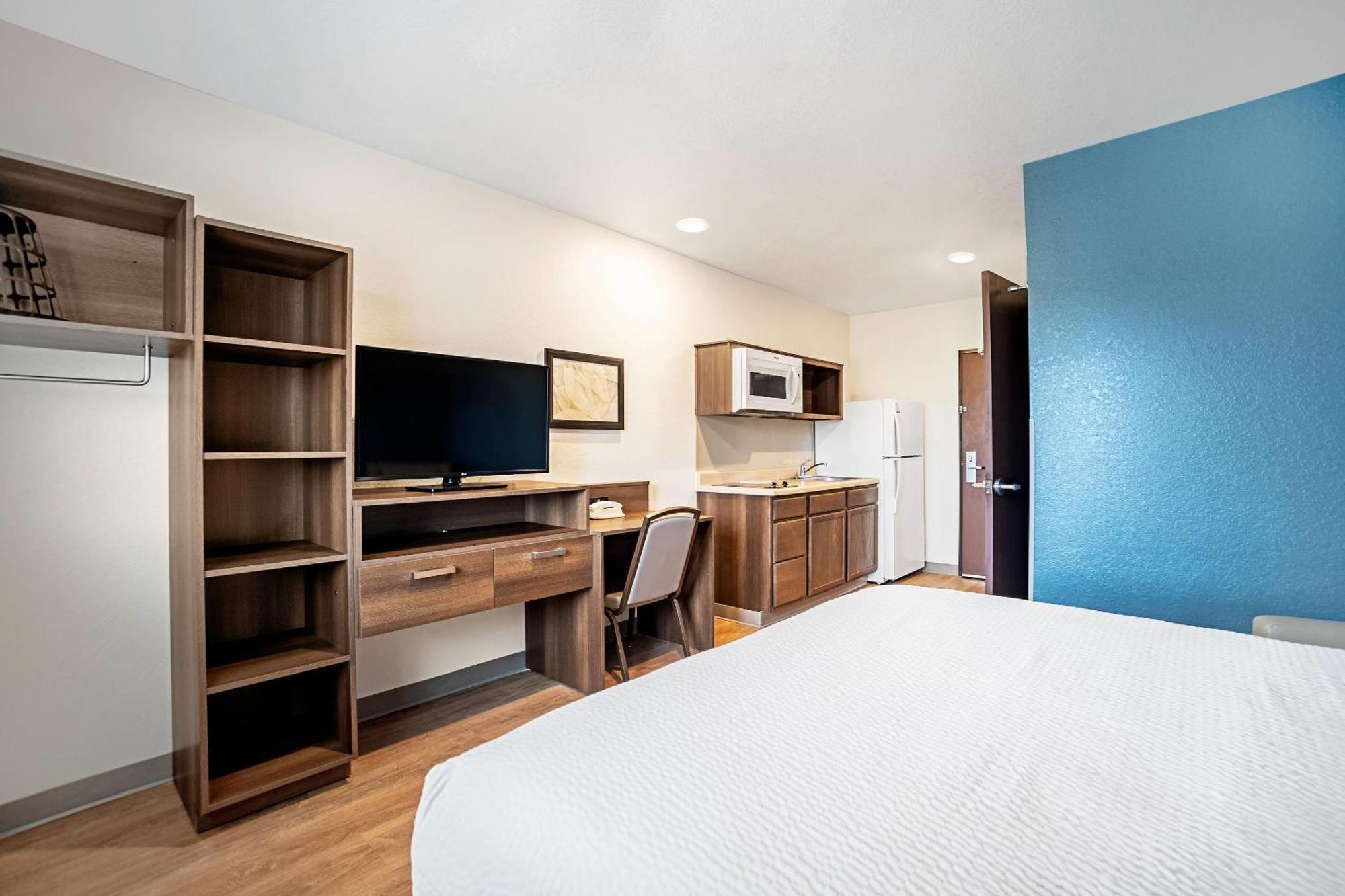 Woodspring Suites Naples Golden Gate Eksteriør billede